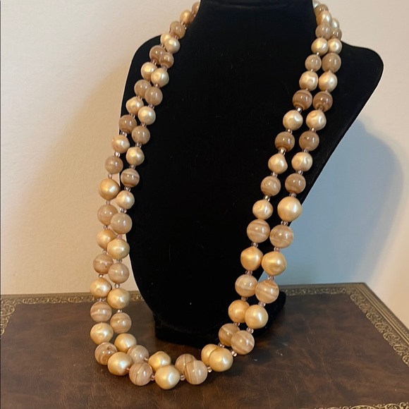 Vintage Jewelry - 1950’s Double Strand Marbled Acrylic & Faux Pearl Necklace
